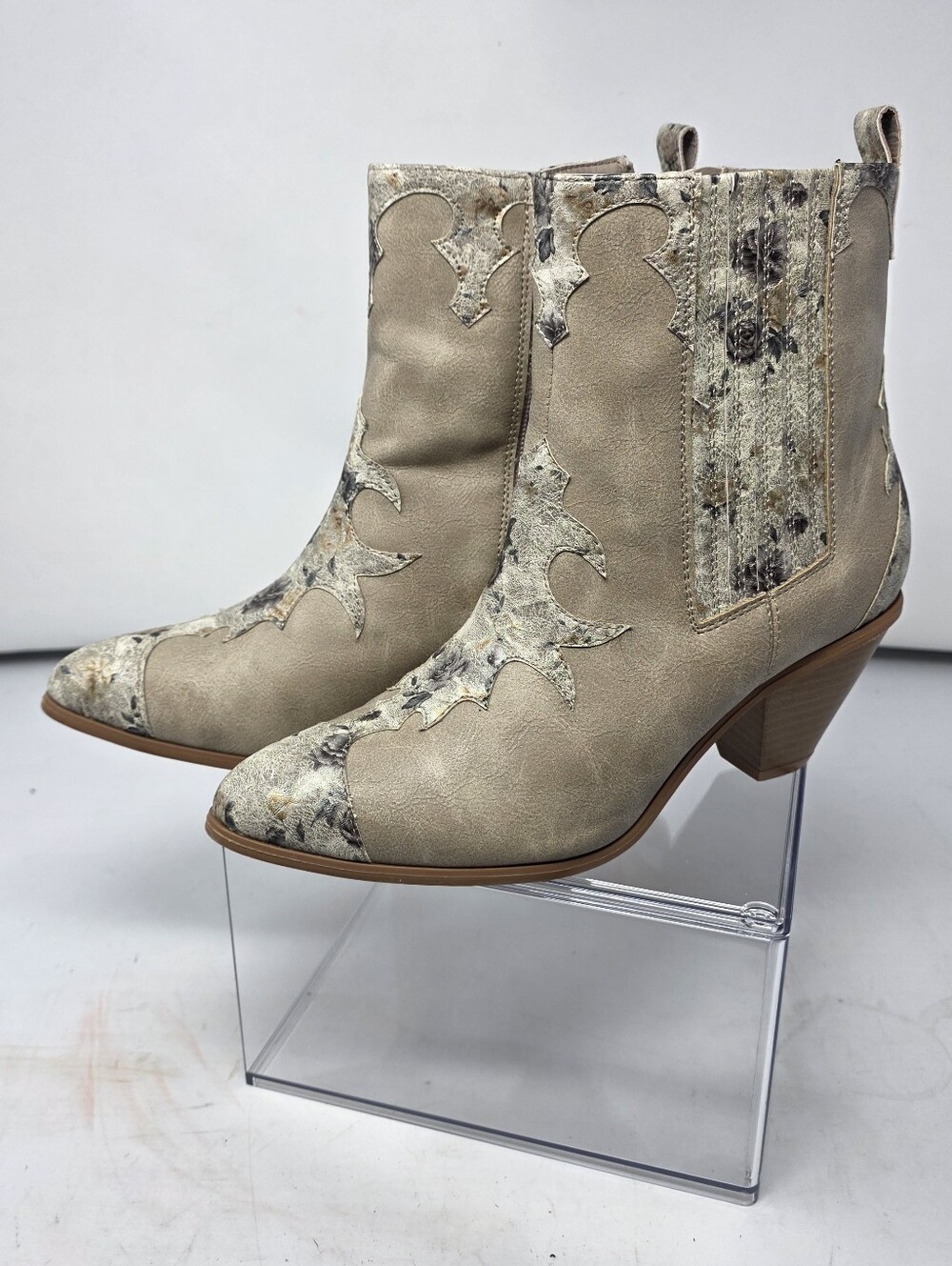 Comfort Women's Western Booties Size 7M Cowgirl Heel Pointed Toe